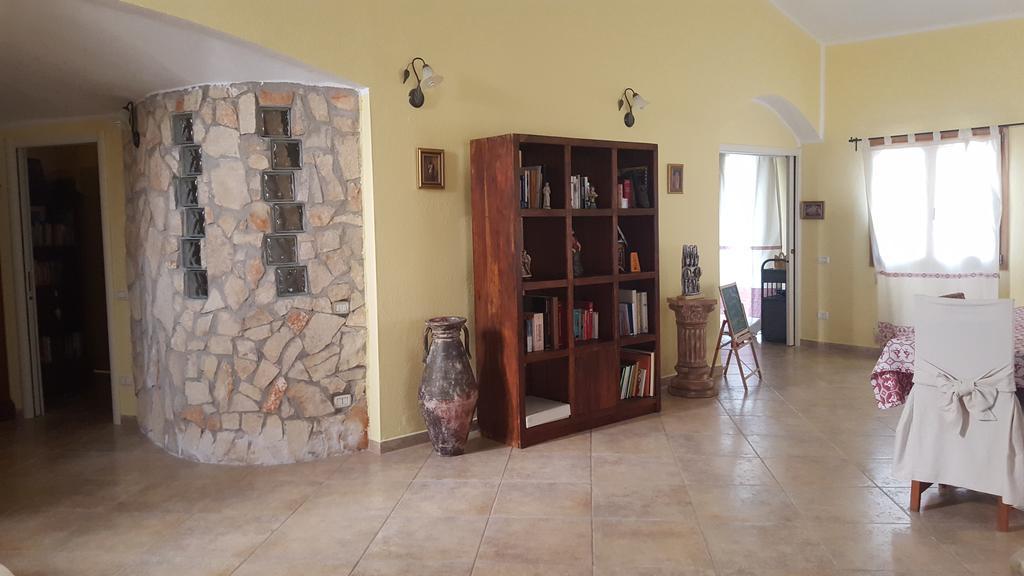 Villa Renzo E Lucia Sant Isidoro  Extérieur photo