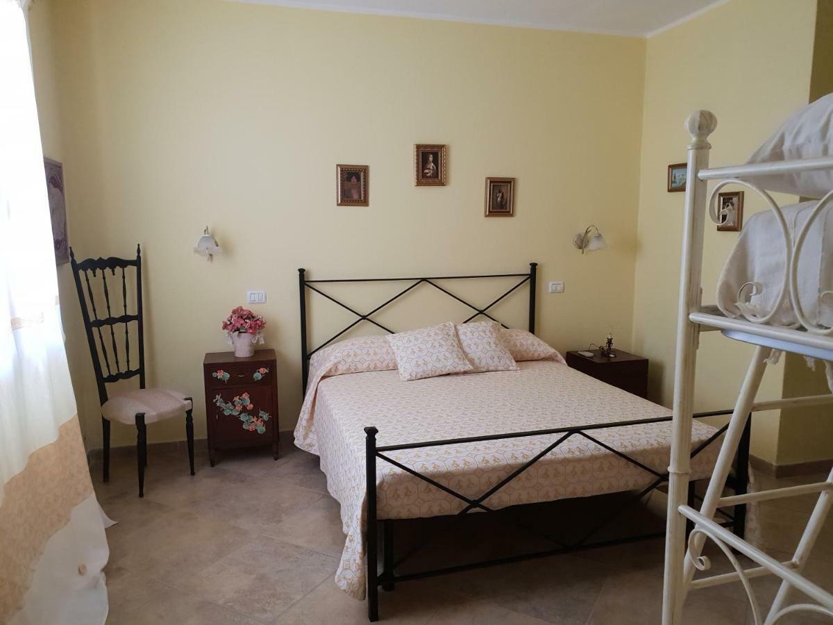 Villa Renzo E Lucia Sant Isidoro  Extérieur photo